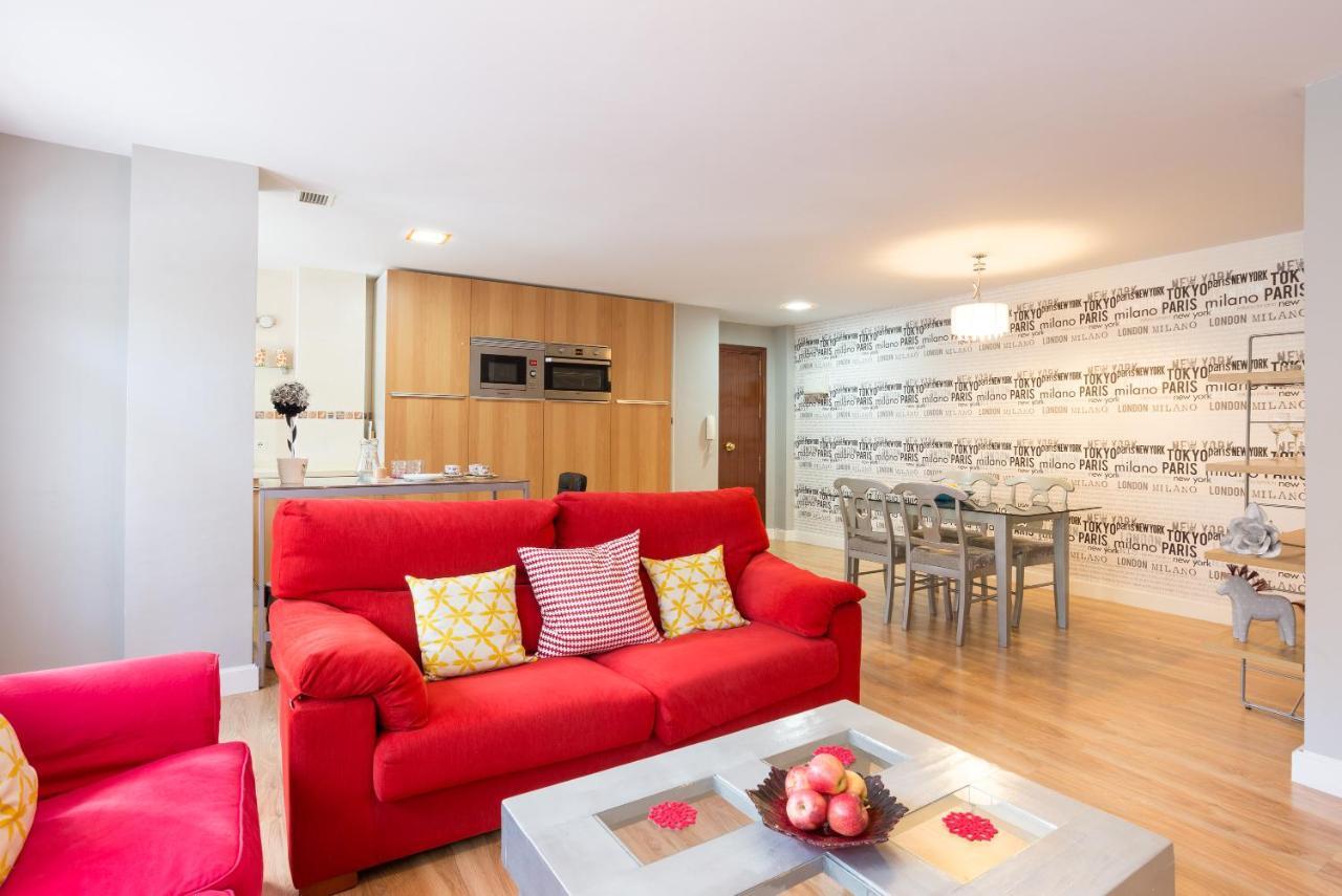 Mundo Nuevo: Acogedor Apartamento En El Centro Malaga Luaran gambar